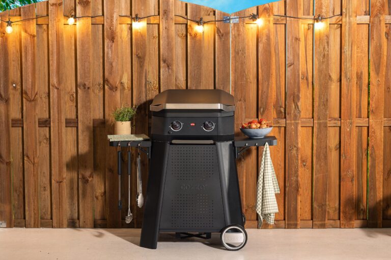 Cozze outdoor cooking and preparation units